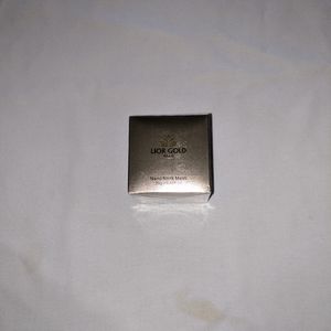 Lior 24k gold neck mask